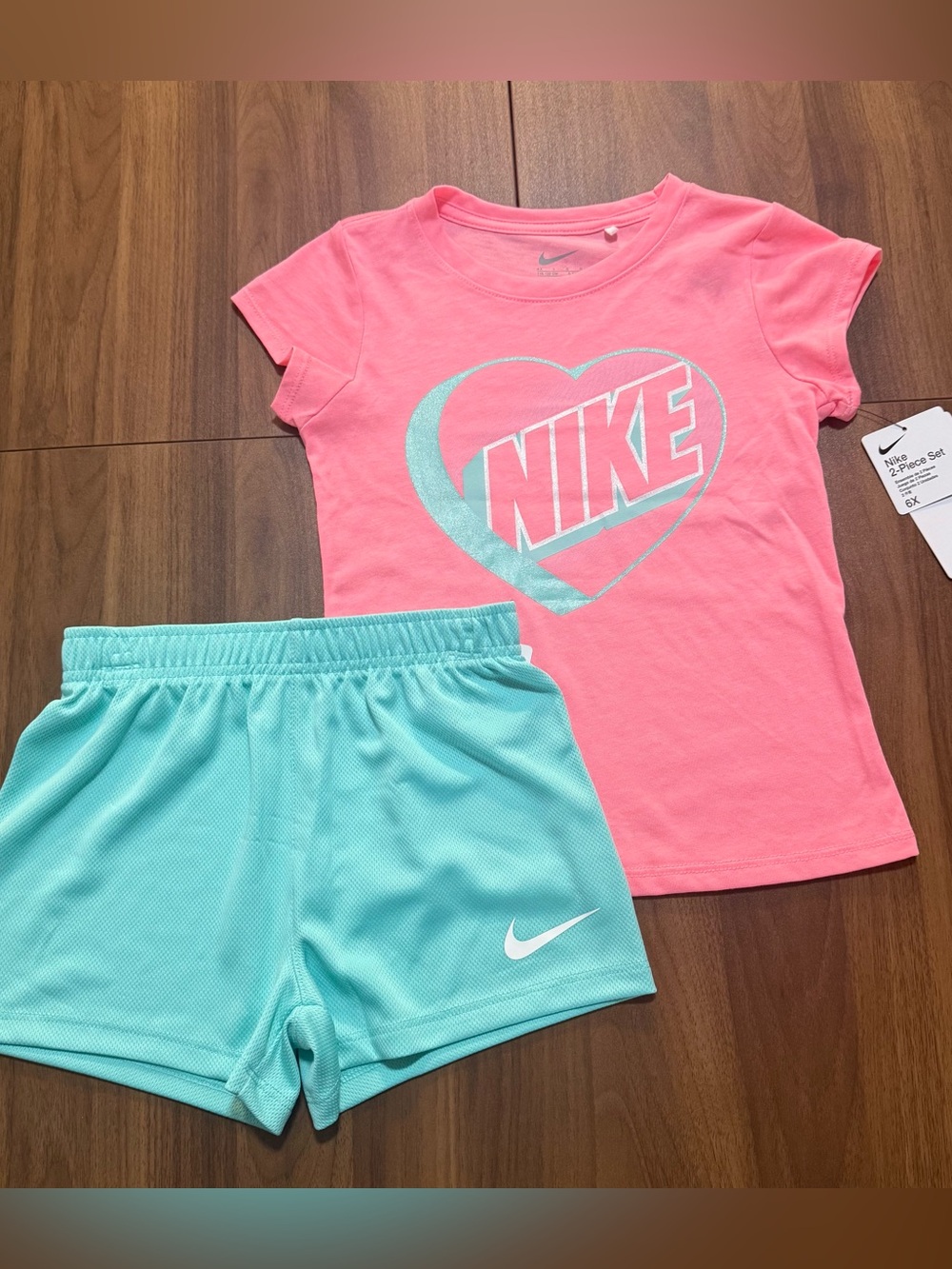 Nike Girls 2 Piece Outfit Size 6X New